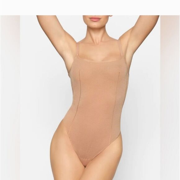 Skims Sheer Sculpt Square Neck  Low Back Thong Bodysuit color sand size 4X NWT - Picture 1 of 5